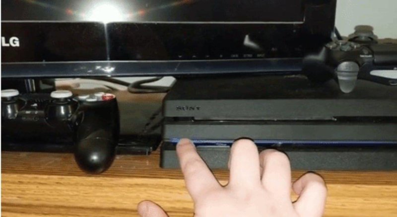 Khởi động máy PS4 đúng cách